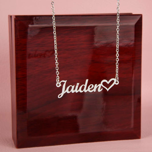 Christian name necklace with heart, customizable with 10 characters or less
